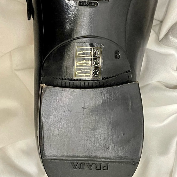 Prada “Brand New” Mens Dress Shoe. Size 8. Original Retail $850.00 - Picture 4 of 7